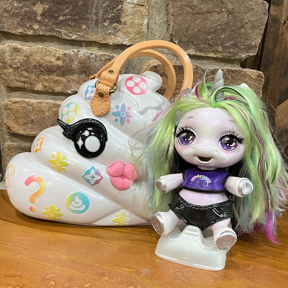 Poopsie Pooey Puitton Purse and Unicorn Doll